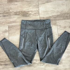 Athleta, Heather gray Ranier high rise leggings, size MT, like new condition
